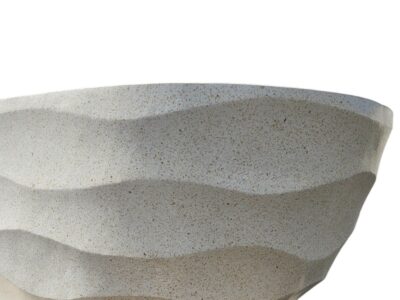 baignoire ilot couleur beige en pierre terrazzo