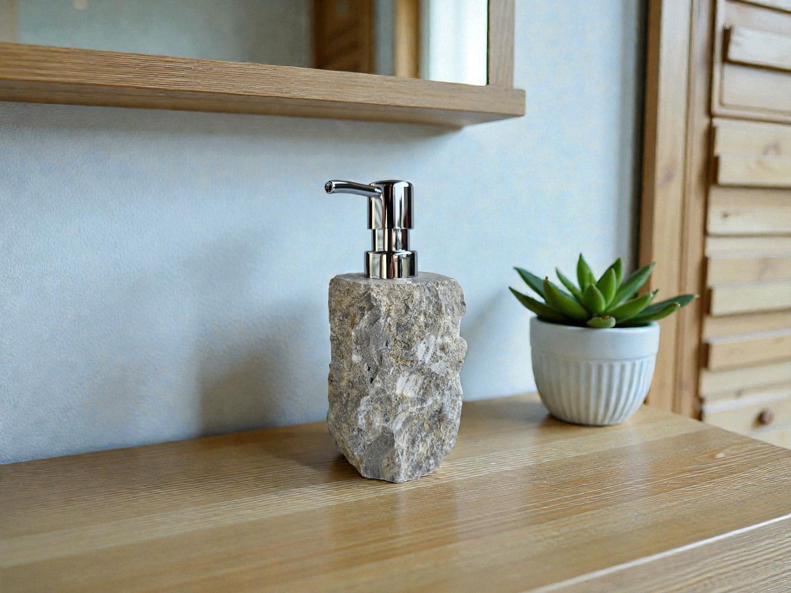distributeur de savon en marbre gris sdb